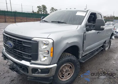2023 Ford F-250 Xl z USA, uszkodzony, nr VIN 1FT7X2BA2PEE18679